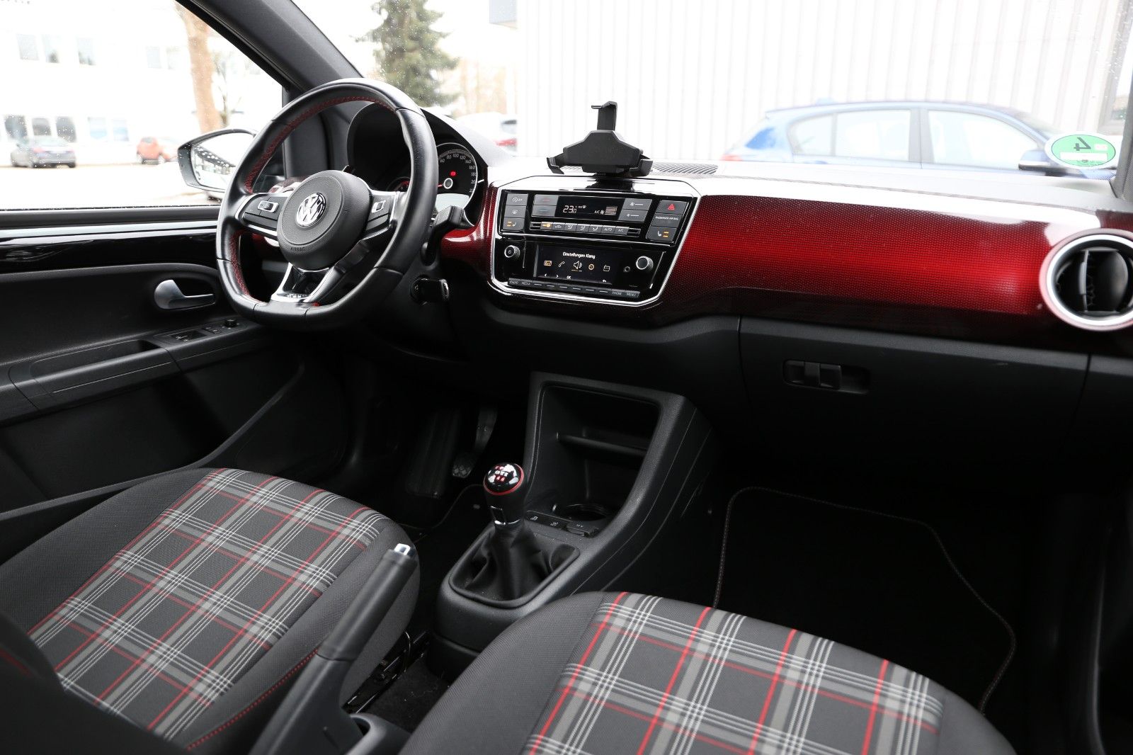 Fahrzeugabbildung Volkswagen up! GTI 1.0 TSI ALU PDC LED SHZ SOUND APP