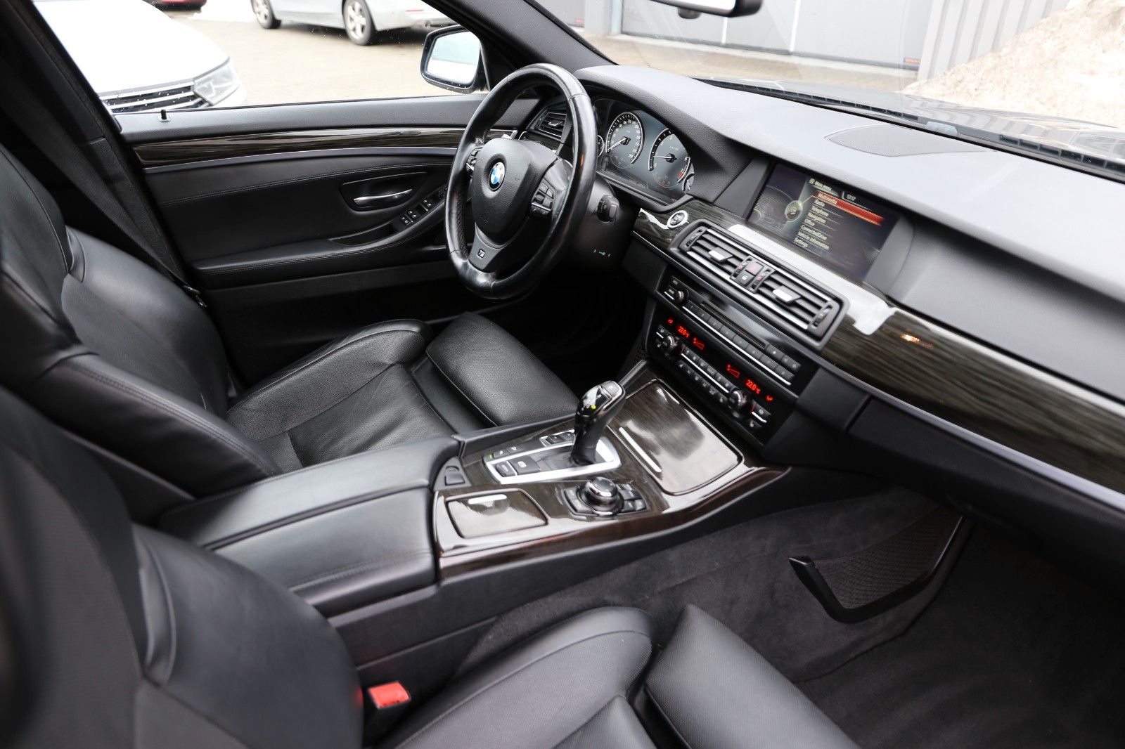 Fahrzeugabbildung BMW 550 xDrive*EXPORT* Bitte Beschreibung beachten!