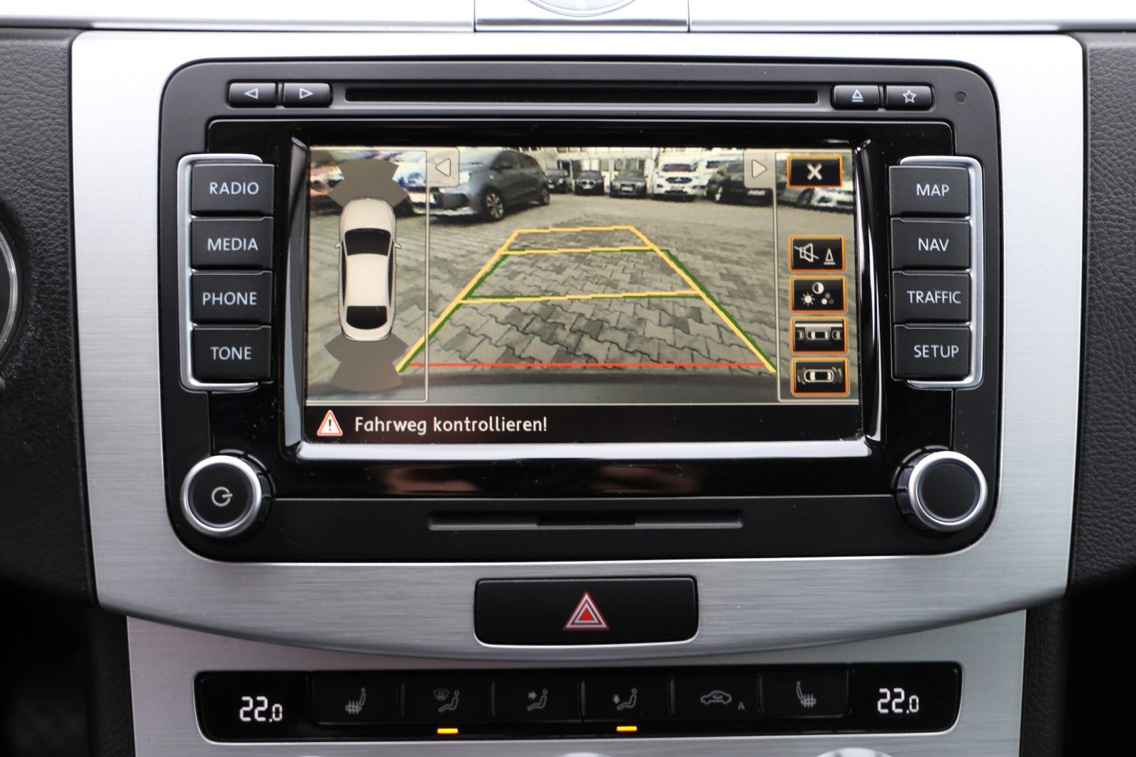 Fahrzeugabbildung Volkswagen CC 2.0 TDI 125kW BMT KAMERA XENON NAVI
