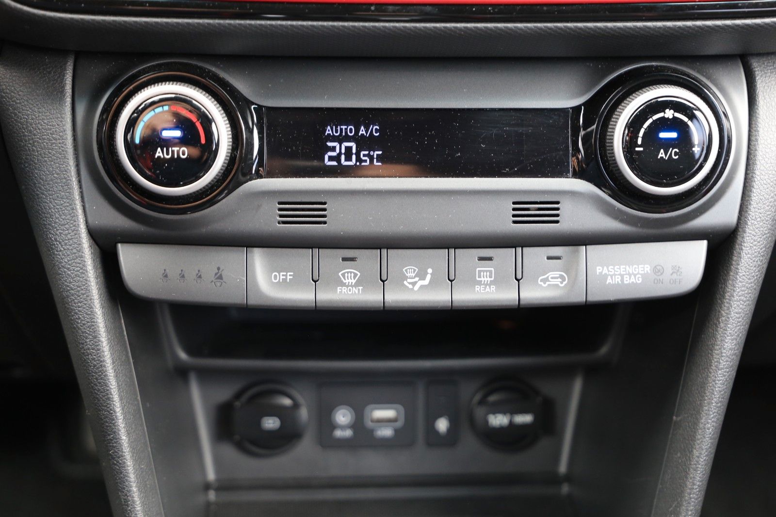 Fahrzeugabbildung Hyundai Kona 1.6 CRDi 100kW *PREMIUM* 4WD KAM KRELL HUD