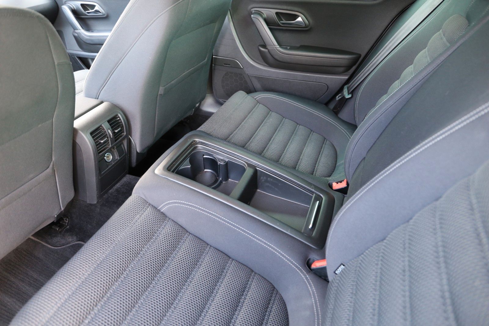 Fahrzeugabbildung Volkswagen CC 2.0 TDI*NAV*PDC*LED*