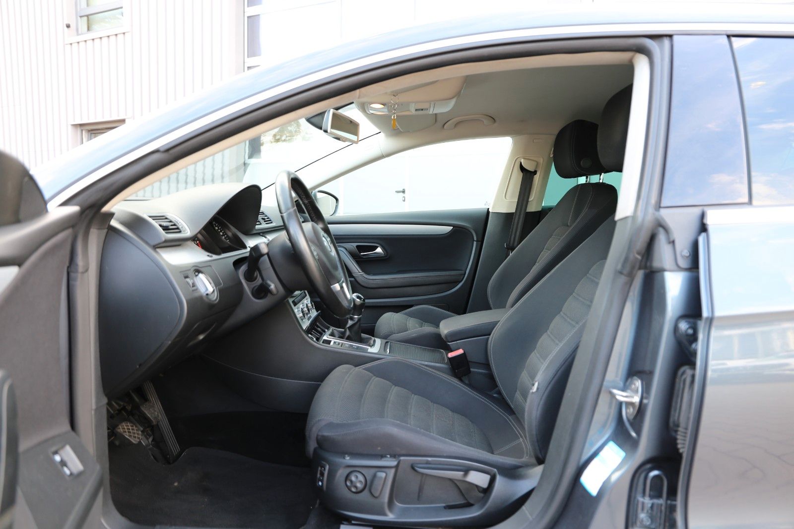 Fahrzeugabbildung Volkswagen CC 2.0 TDI*NAV*PDC*LED*