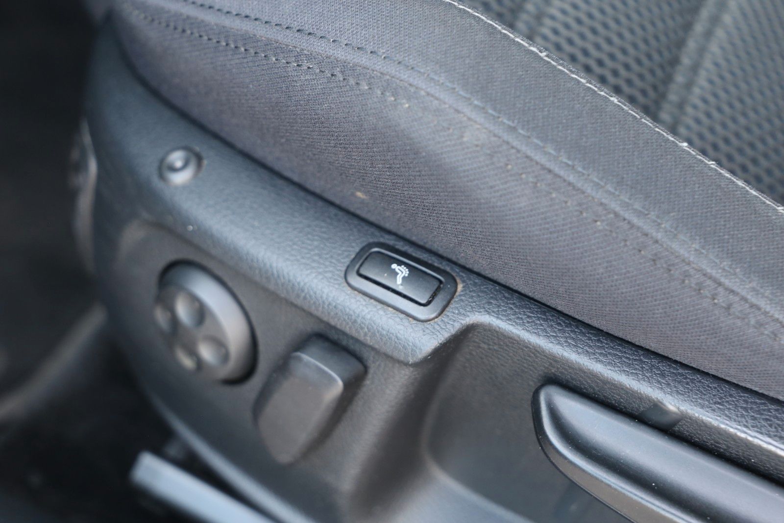 Fahrzeugabbildung Volkswagen CC 2.0 TDI*NAV*PDC*LED*