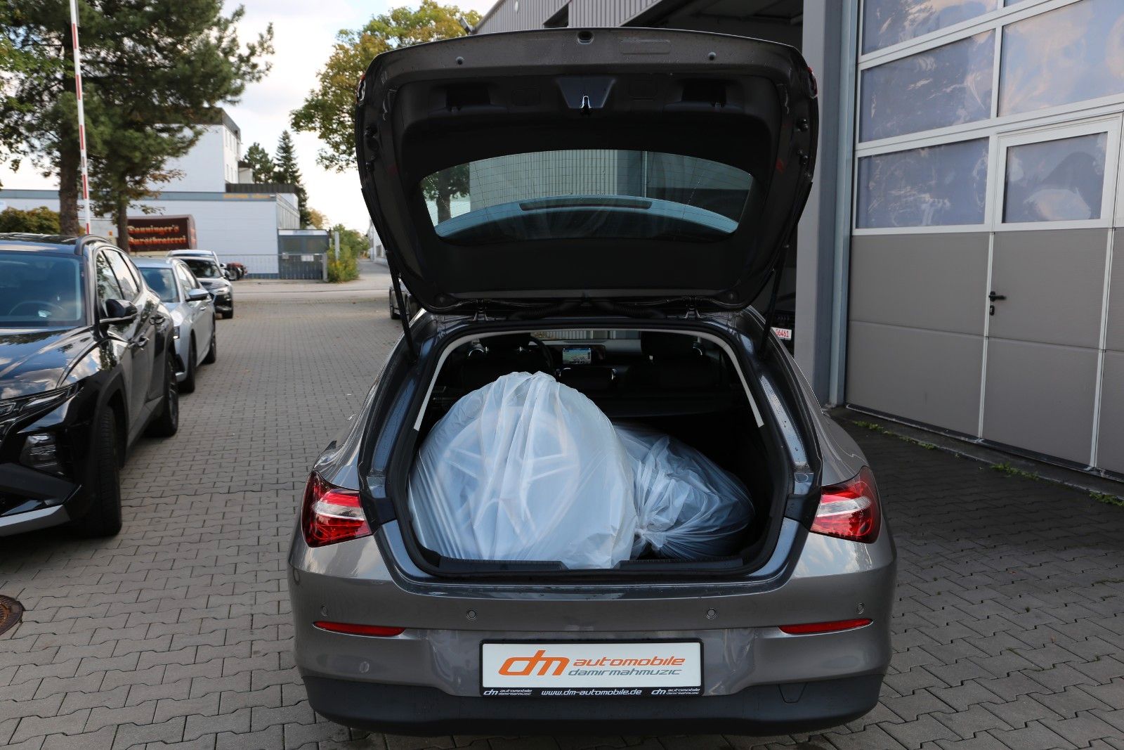 Fahrzeugabbildung Mercedes-Benz CLA 200d SB*MBUX*PDC*