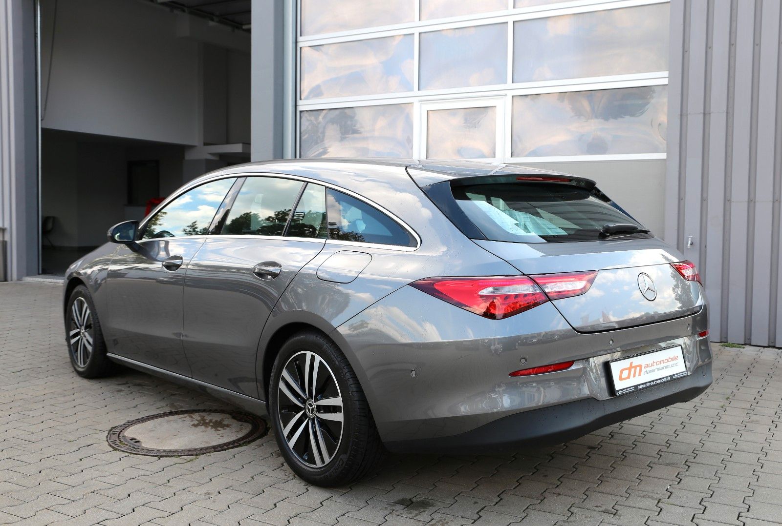 Fahrzeugabbildung Mercedes-Benz CLA 200d SB*MBUX*PDC*