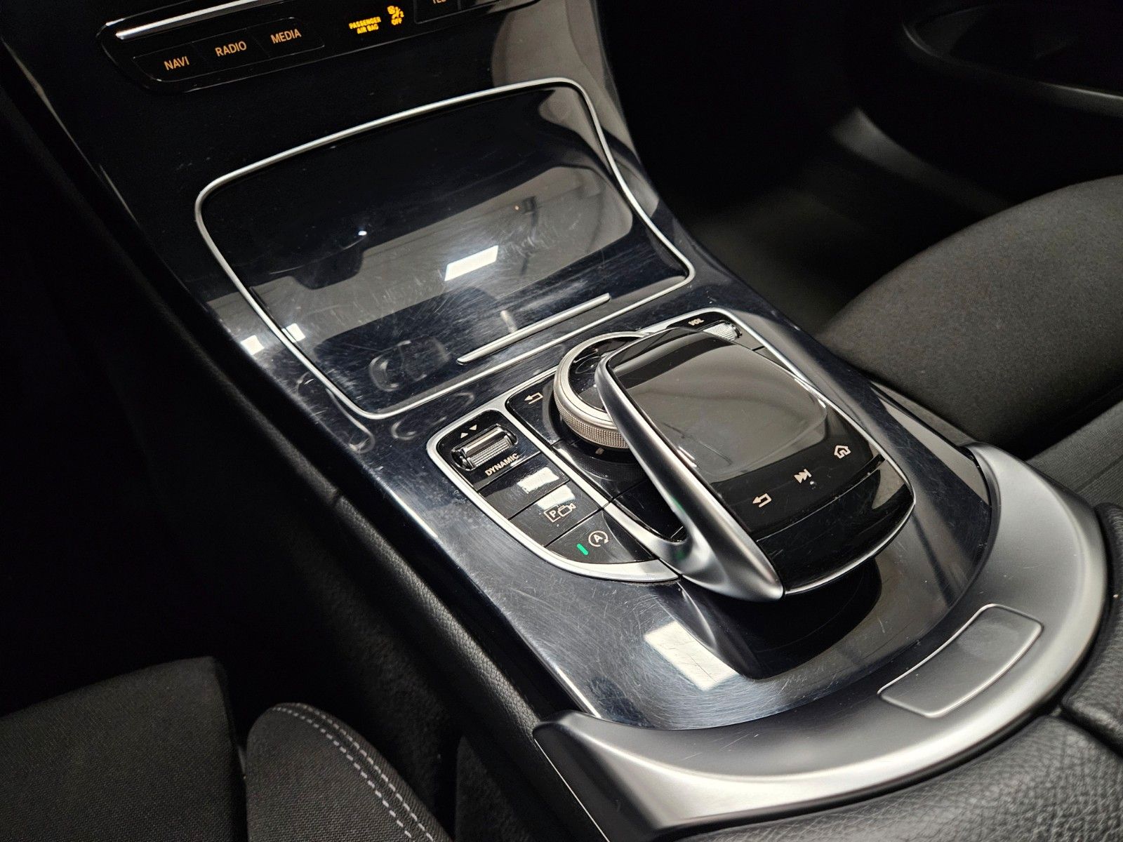 Fahrzeugabbildung Mercedes-Benz C200d 110kW T-Modell KAM*NAV*COMAND