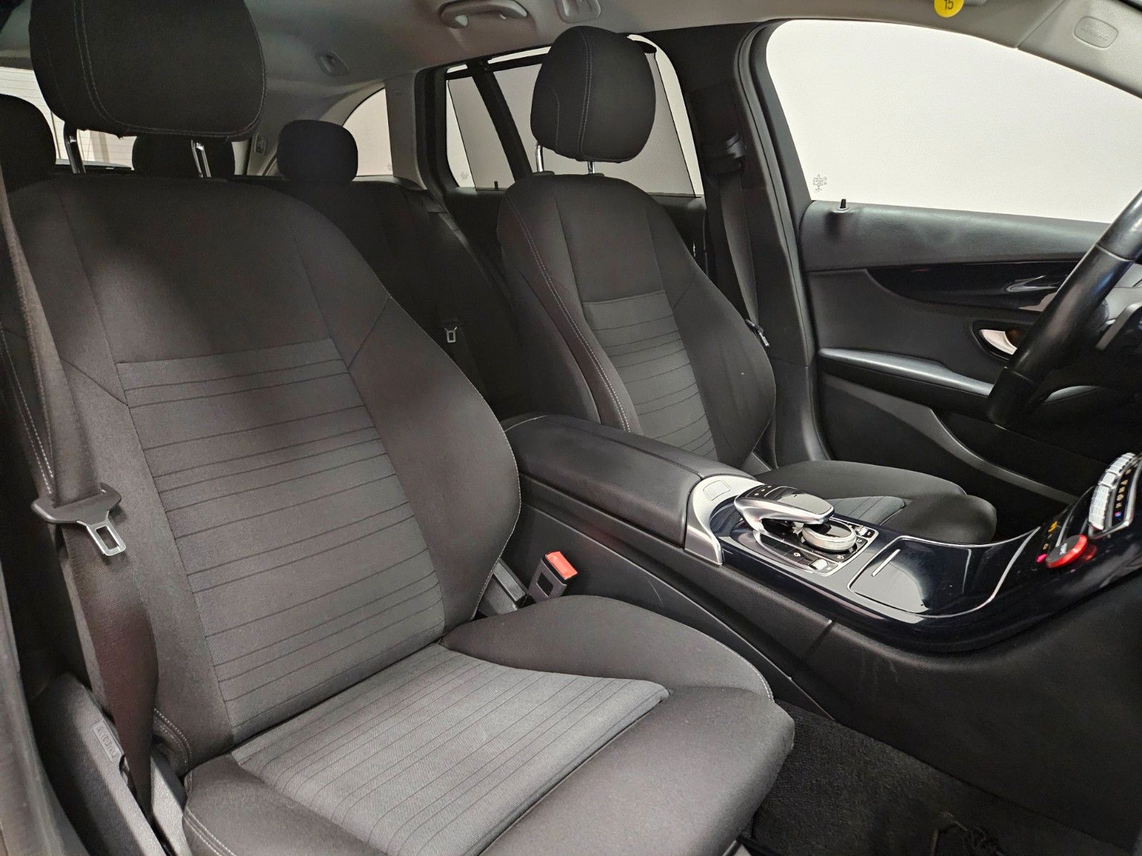 Fahrzeugabbildung Mercedes-Benz C200d 110kW T-Modell KAM*NAV*COMAND