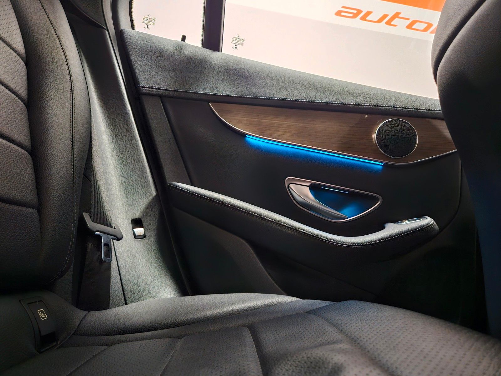 Fahrzeugabbildung Mercedes-Benz GLC 220 d 4Matic*PARK*KEYLESS