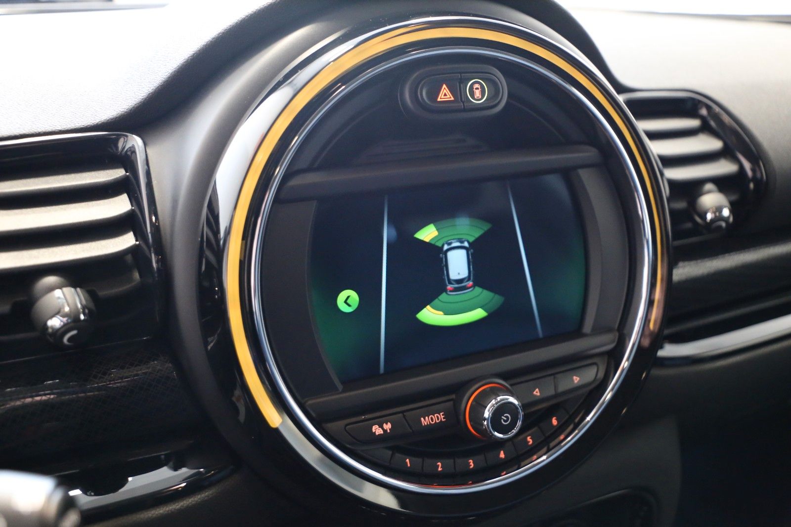 Fahrzeugabbildung MINI ONE Clubman*Park*LED*Start/Stop*Blth.