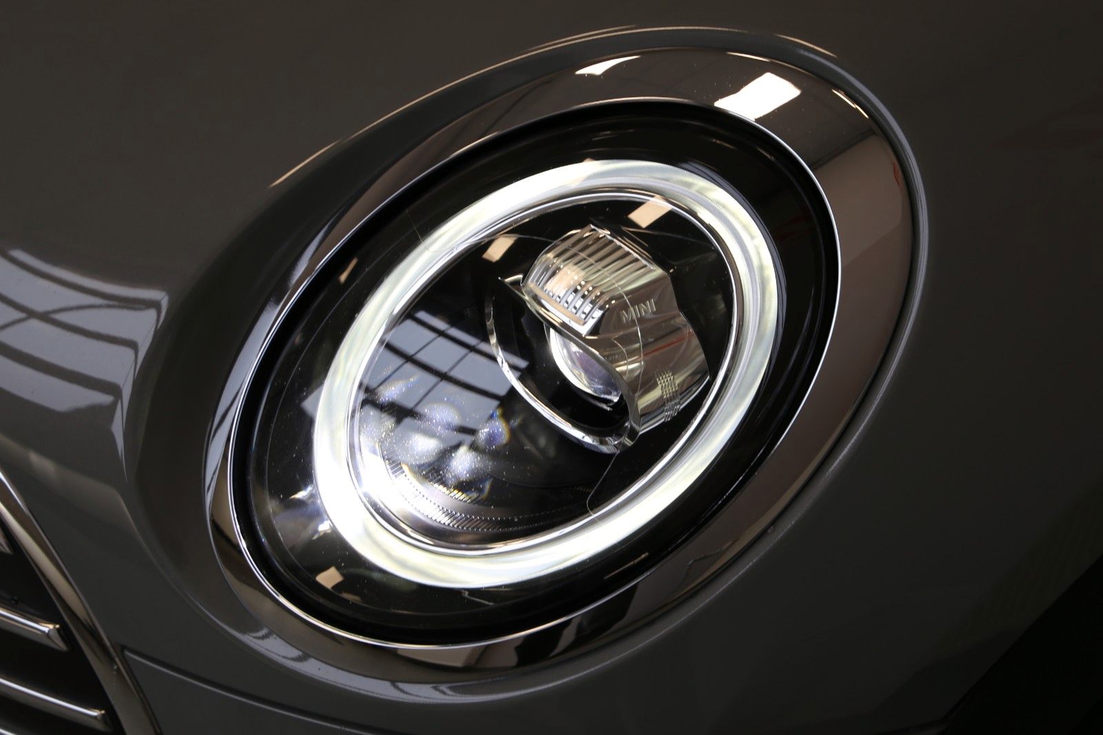 Fahrzeugabbildung MINI ONE Clubman*Park*LED*Start/Stop*Blth.