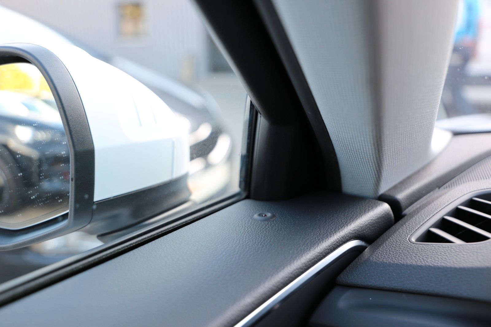 Fahrzeugabbildung Audi A4 Avant 30 TDI*Navi*Klima*Sitzhz.*Park-Assist