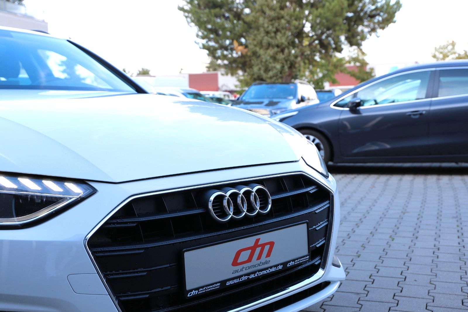 Fahrzeugabbildung Audi A4 Avant 30 TDI*Navi*Klima*Sitzhz.*Park-Assist