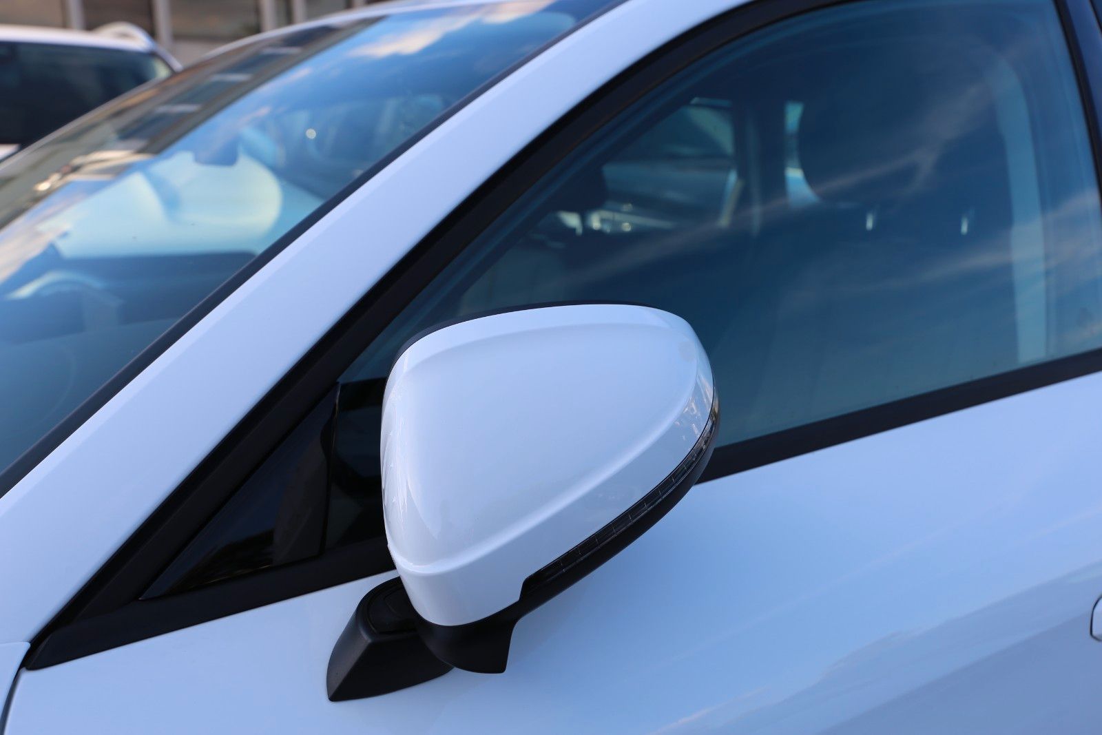Fahrzeugabbildung Audi A4 Avant 30 TDI*Navi*Klima*Sitzhz.*Park-Assist