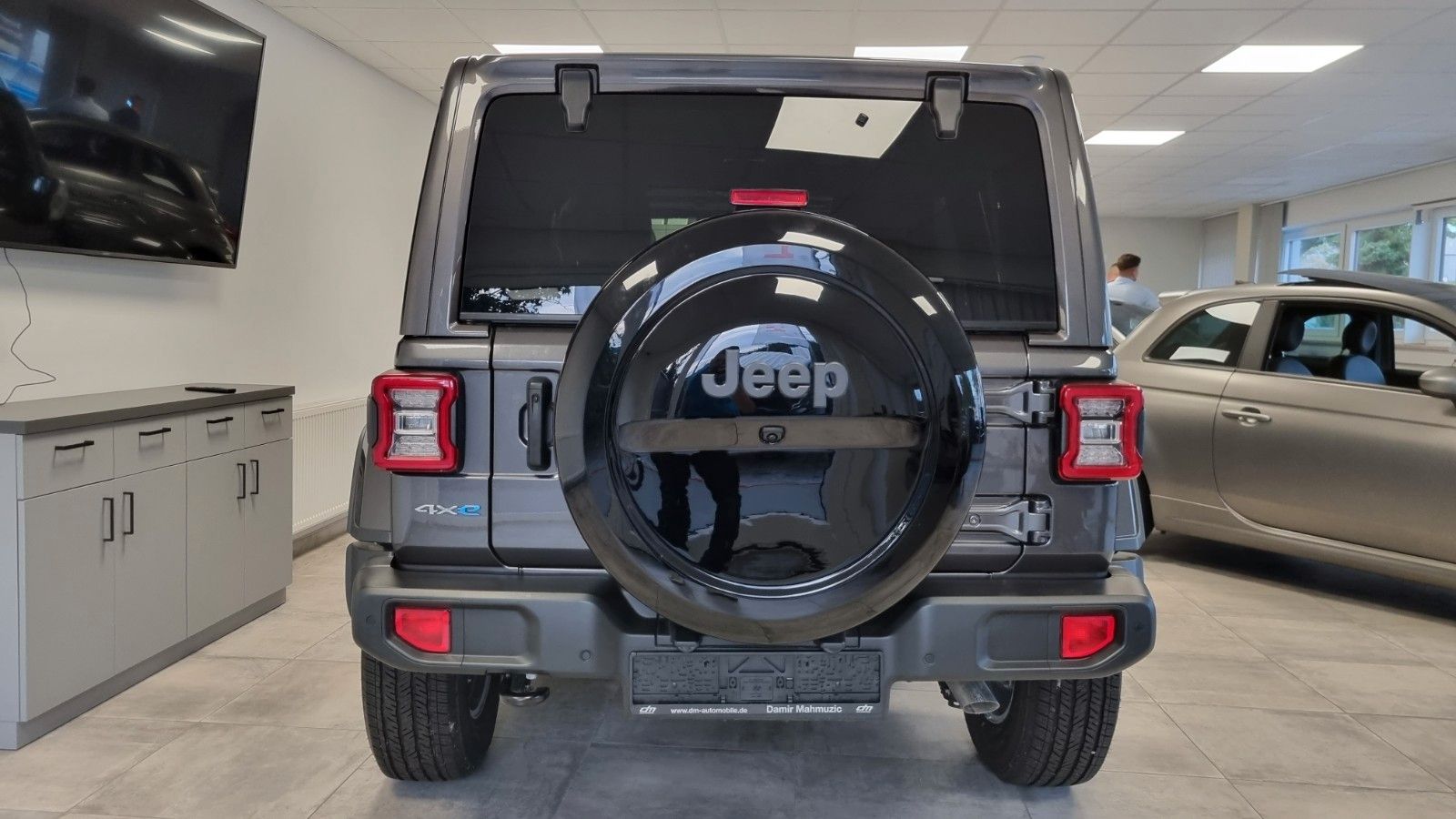 Fahrzeugabbildung Jeep Wrangler Unlimited Sahara Plug-In Hyb