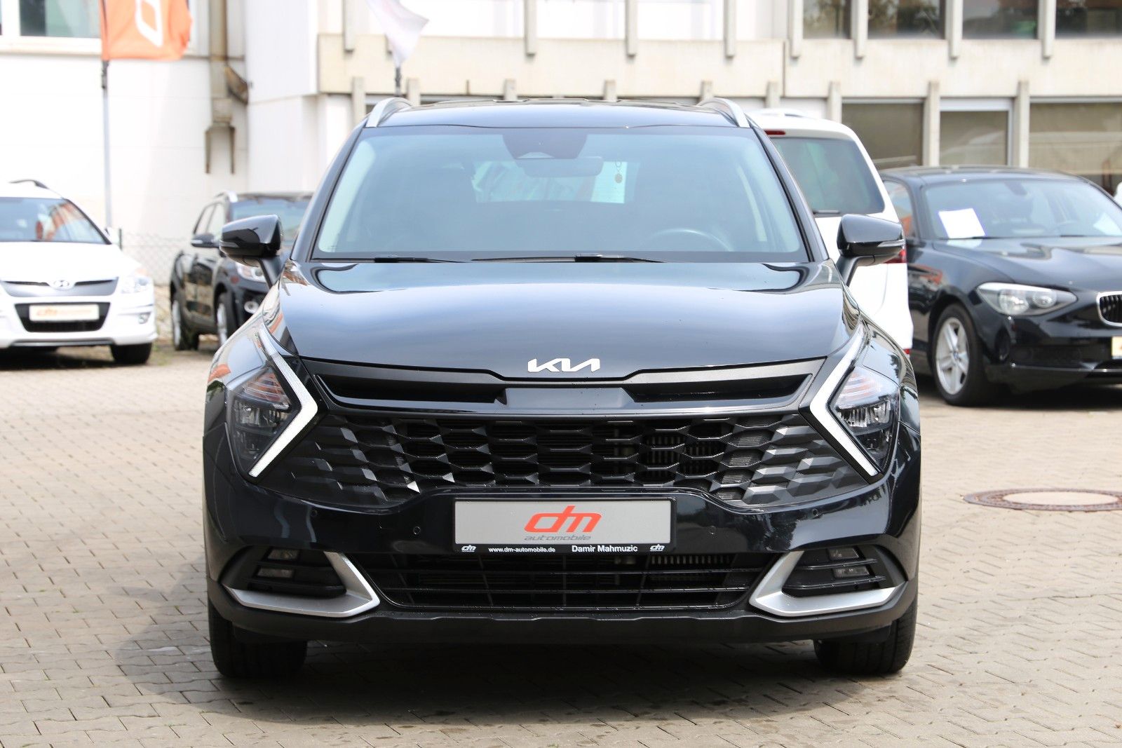 Fahrzeugabbildung Kia Sportage 1.6 Vision 4WD*NAVI*SITZ HZ*SPORT*KAM