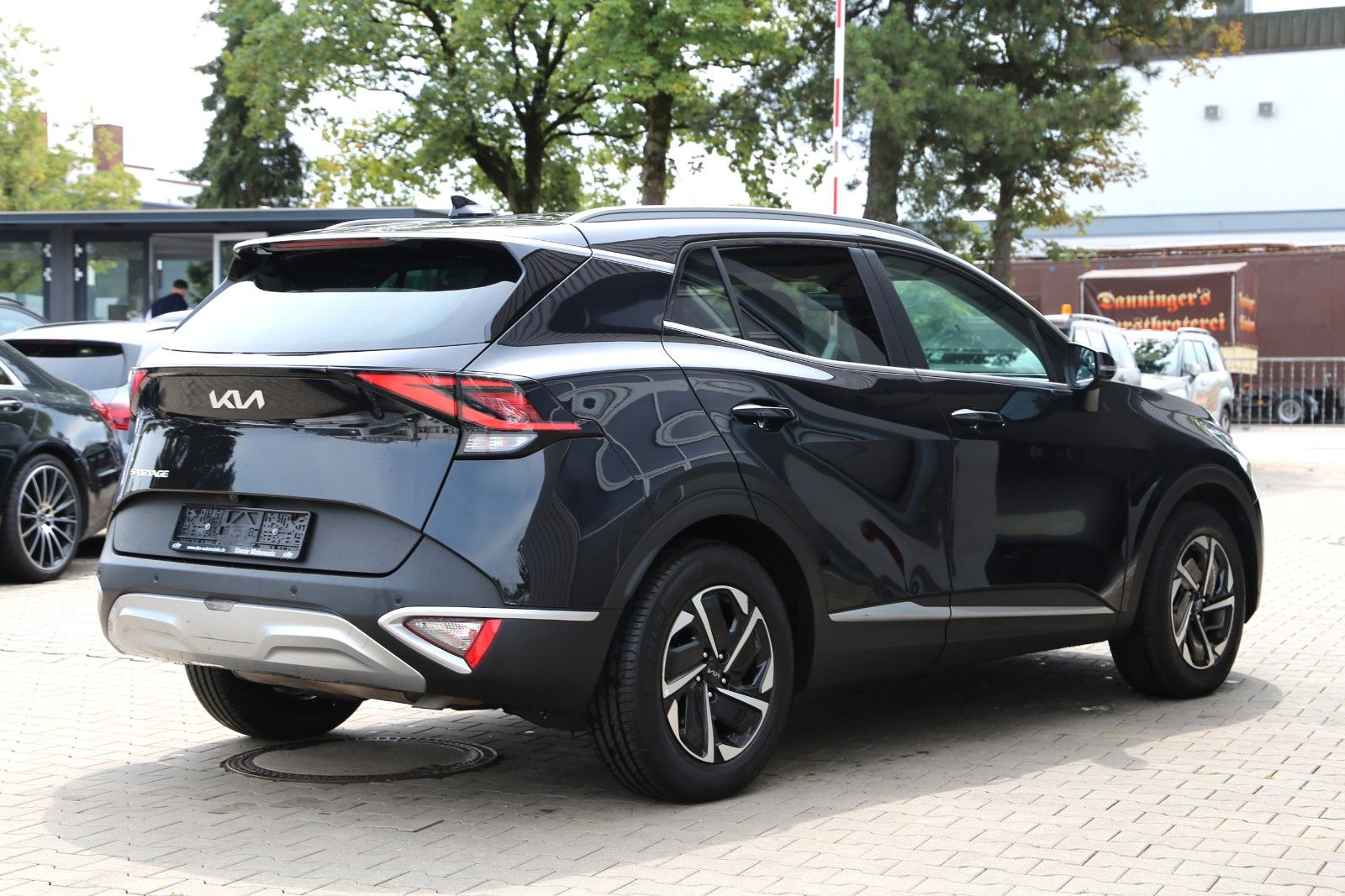 Fahrzeugabbildung Kia Sportage 1.6 Vision 4WD*NAVI*SITZ HZ*SPORT*KAM