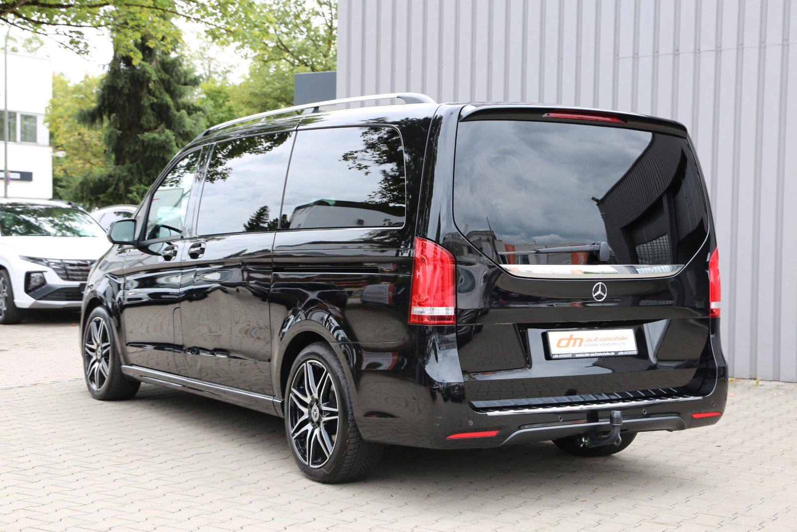 Fahrzeugabbildung Mercedes-Benz V 250d AMG Line