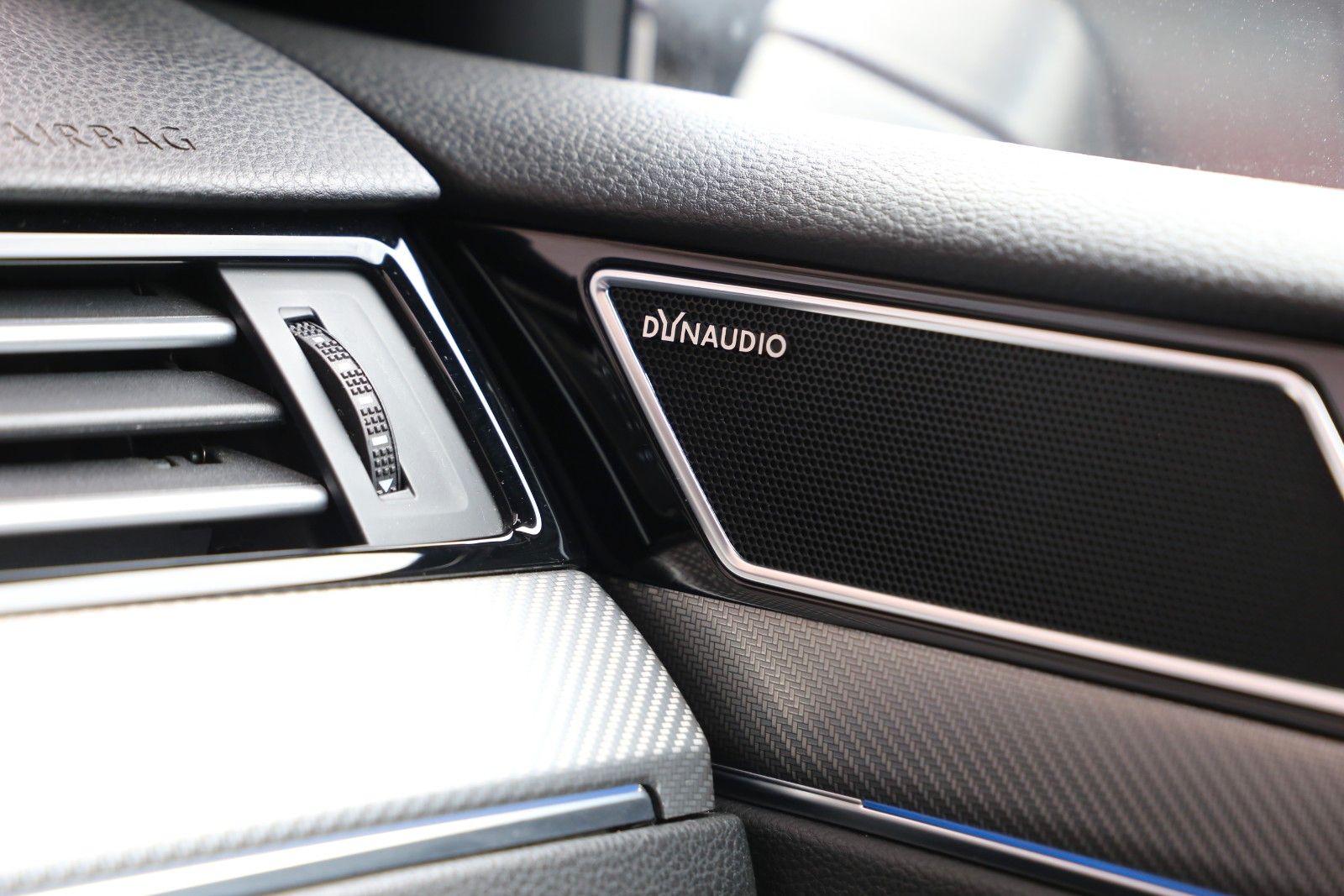 Fahrzeugabbildung Volkswagen Arteon 2.0 TSI R-LINE