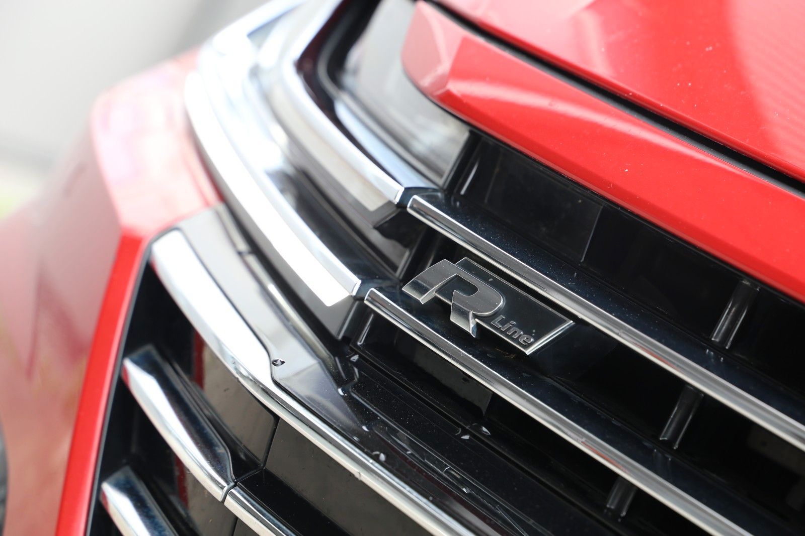 Fahrzeugabbildung Volkswagen Arteon 2.0 TSI R-LINE