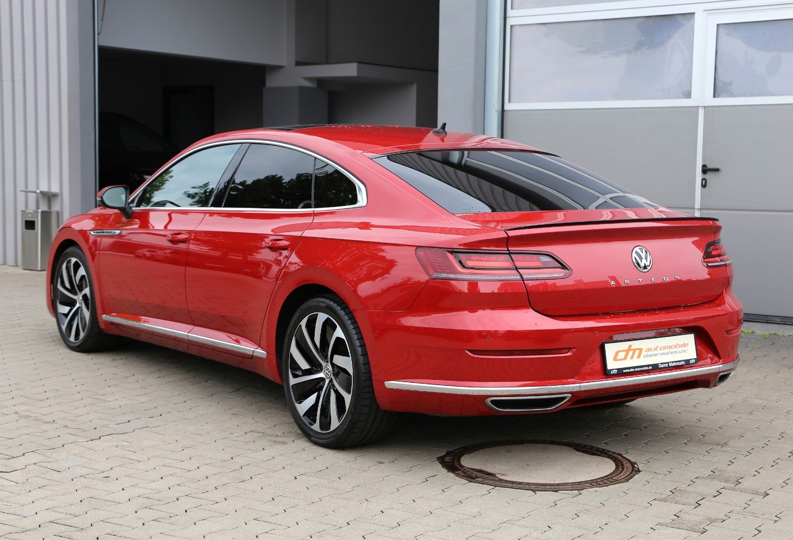 Fahrzeugabbildung Volkswagen Arteon 2.0 TSI R-LINE