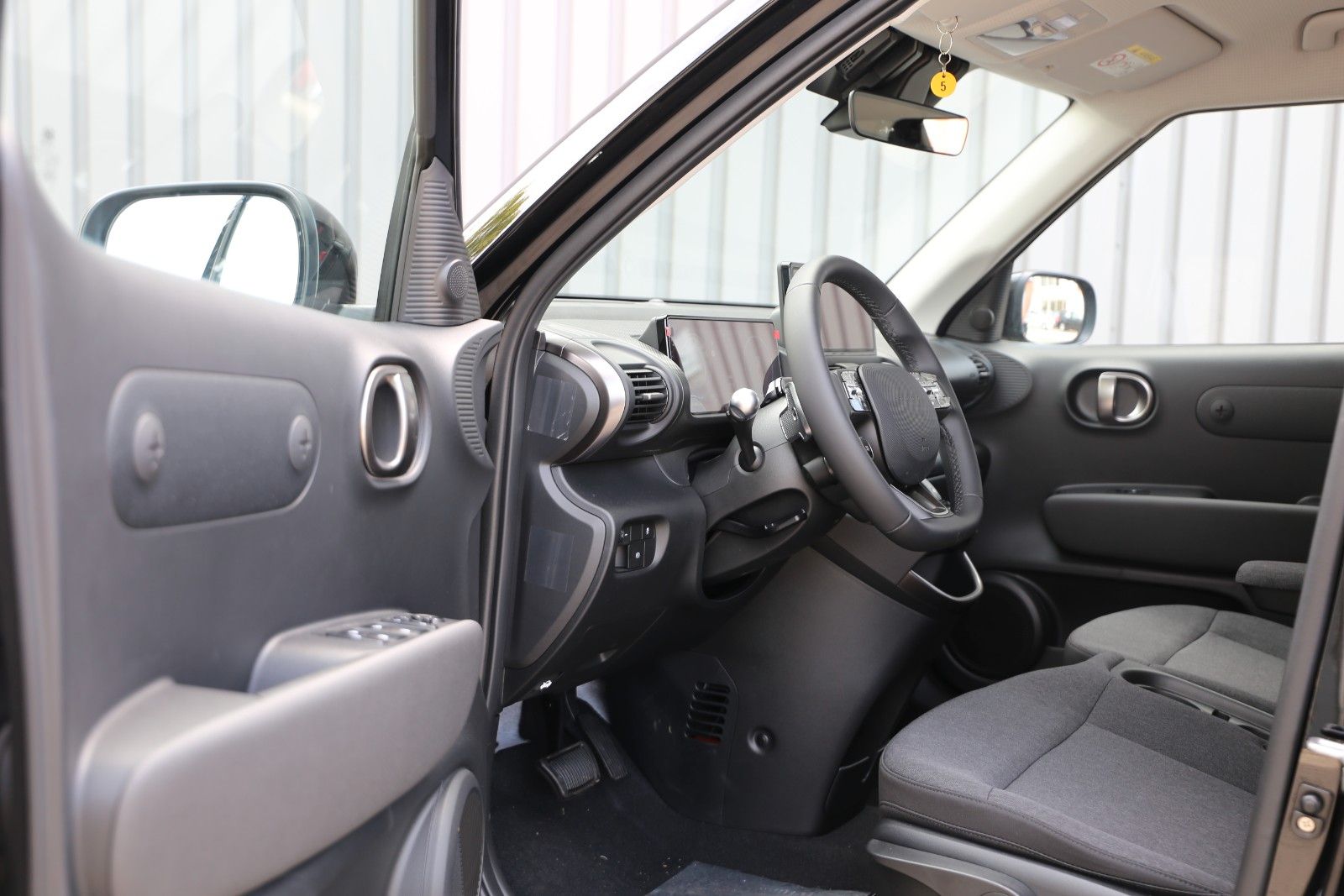 Fahrzeugabbildung Hyundai INSTER Elektro 42 kW FWD