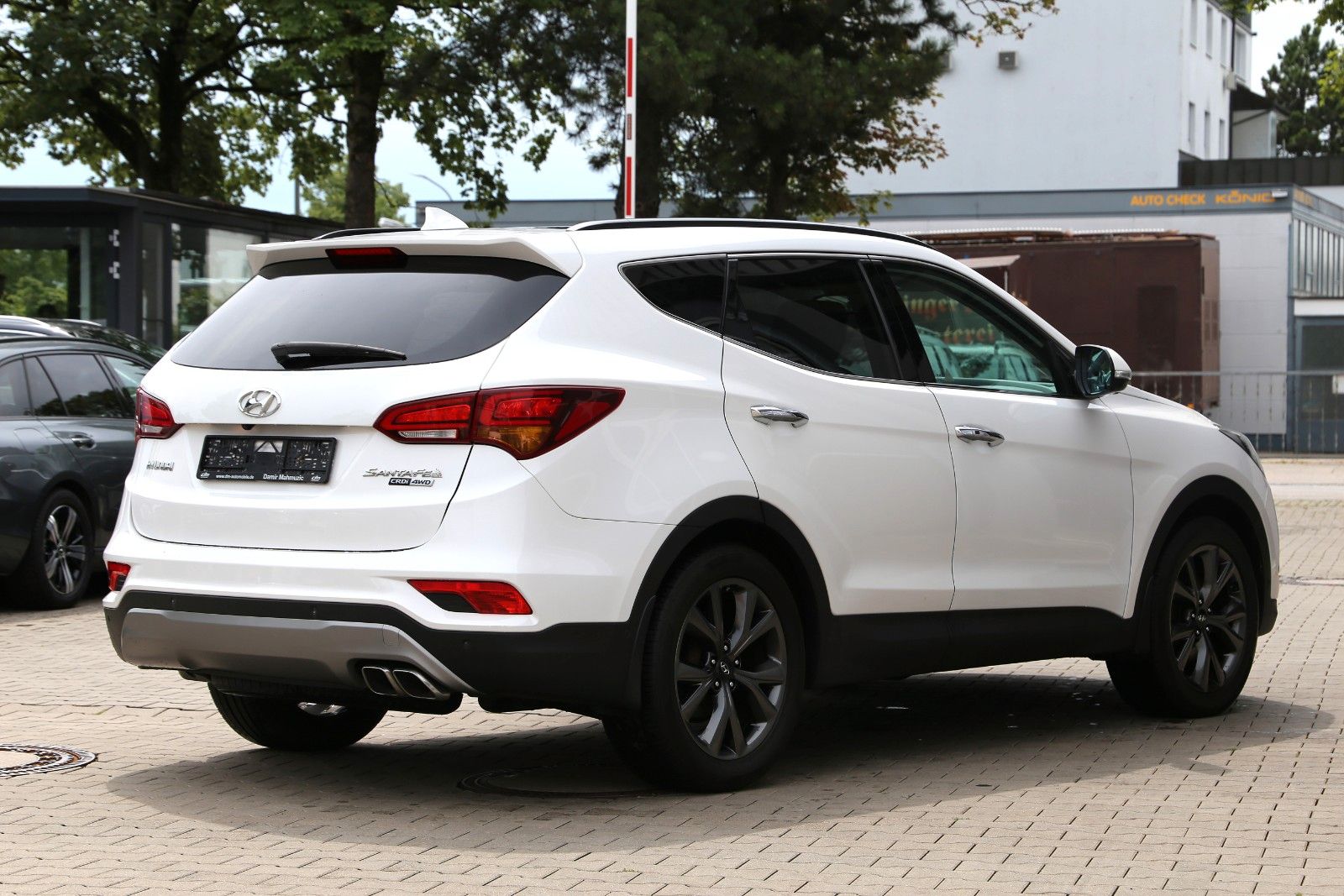 Fahrzeugabbildung Hyundai Santa Fe 2.2 CRDi 4WD PREMIUM*PANO*360°