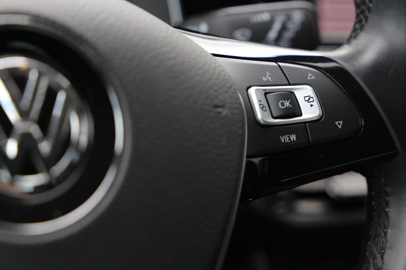 Fahrzeugabbildung Volkswagen Polo VI*95 PS*DriveAssist*Blth*ParkAssist