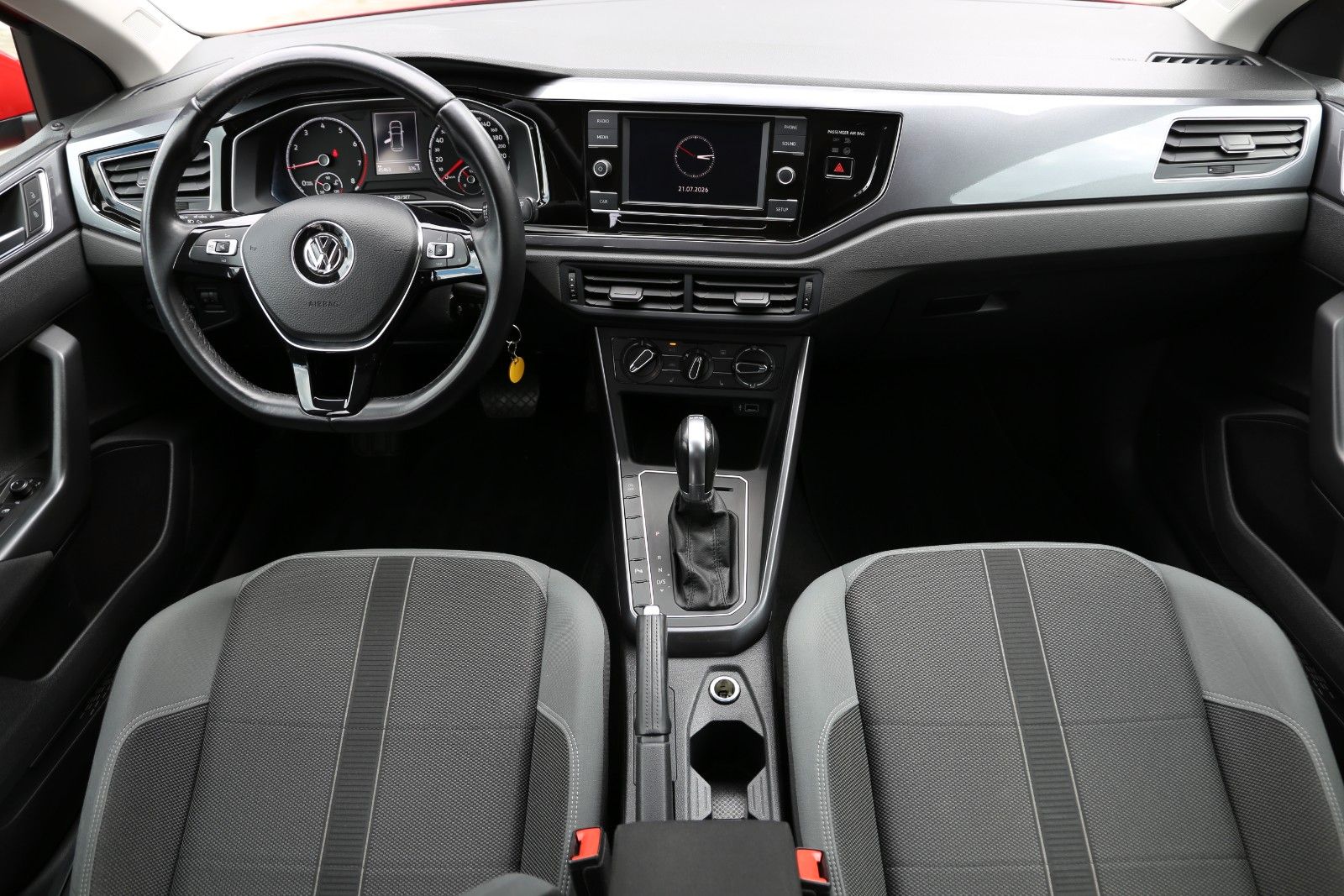 Fahrzeugabbildung Volkswagen Polo VI*95 PS*DriveAssist*Blth*ParkAssist