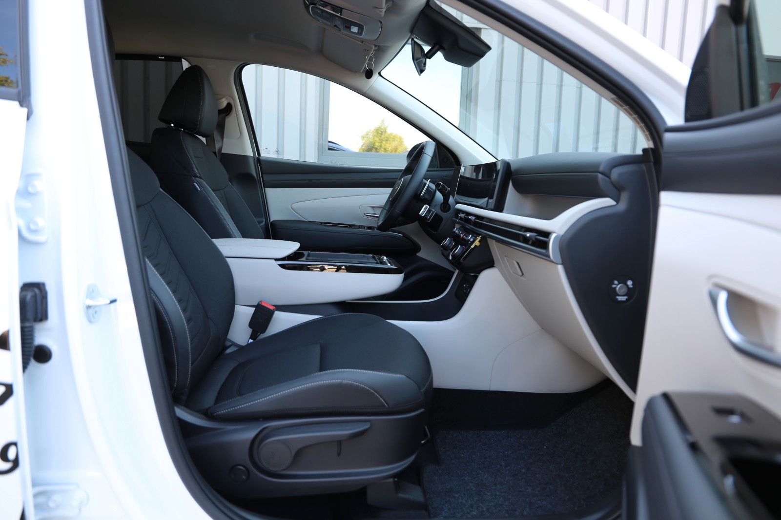 Fahrzeugabbildung Hyundai Tucson 1.6 T-GDI KRELL*LED*HUD*360°