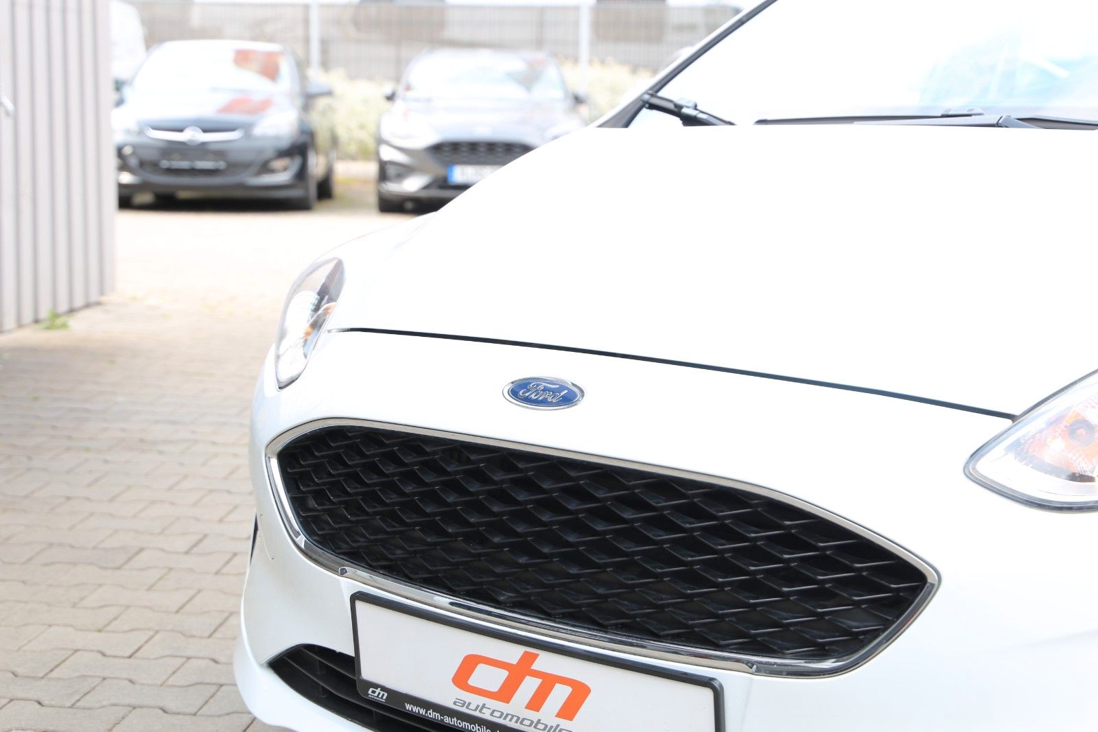 Fahrzeugabbildung Ford Fiesta*Navi*ParkAssist*Blth*Klima